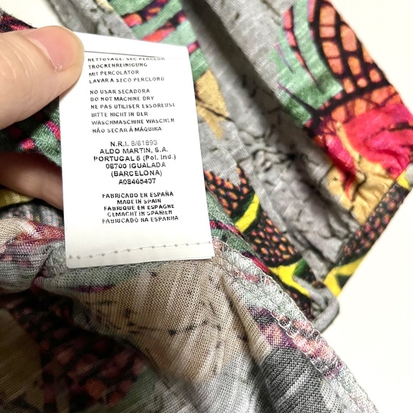 Anthropologie Cap Juluca Aldo Martins Artsy Floral Print Fringe V-neck Tee US 6 - Picture 8 of 10